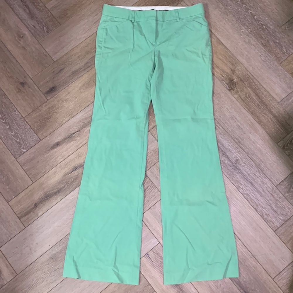 theory green trousers